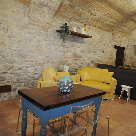 O Rosa Bella Appartamento Via Savelli Della Porta 24 Gubbio Exterior foto