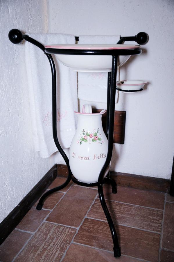 O Rosa Bella Appartamento Via Savelli Della Porta 24 Gubbio Exterior foto