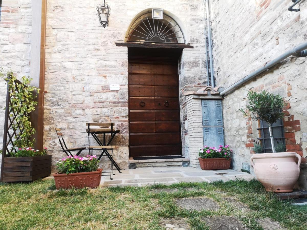 O Rosa Bella Appartamento Via Savelli Della Porta 24 Gubbio Exterior foto