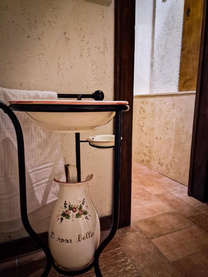 O Rosa Bella Appartamento Via Savelli Della Porta 24 Gubbio Exterior foto