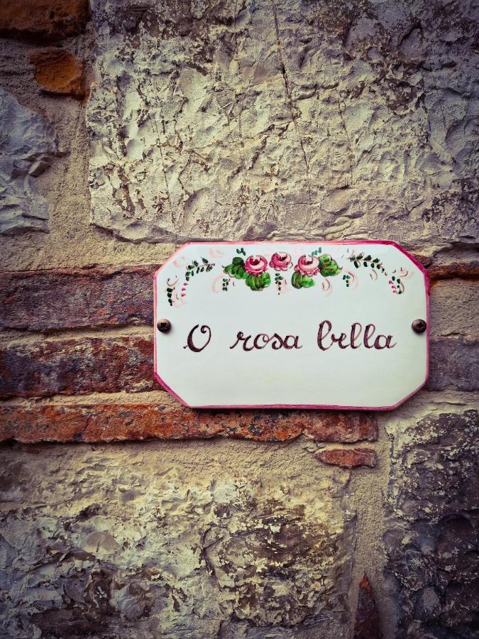 O Rosa Bella Appartamento Via Savelli Della Porta 24 Gubbio Exterior foto